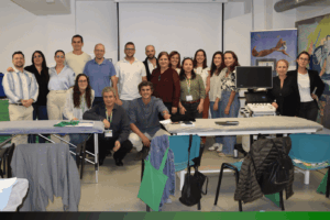 grupo de alumnos en el curso de radiofrecuencia ecoguiada en Oyasama, junto con el profesor Dr. Santiago Miranda
